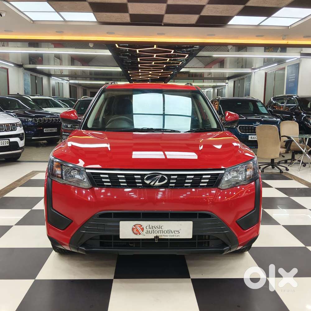 Mahindra Xuv300 1.2 W6 Amt Petrol, 2022, Petrol