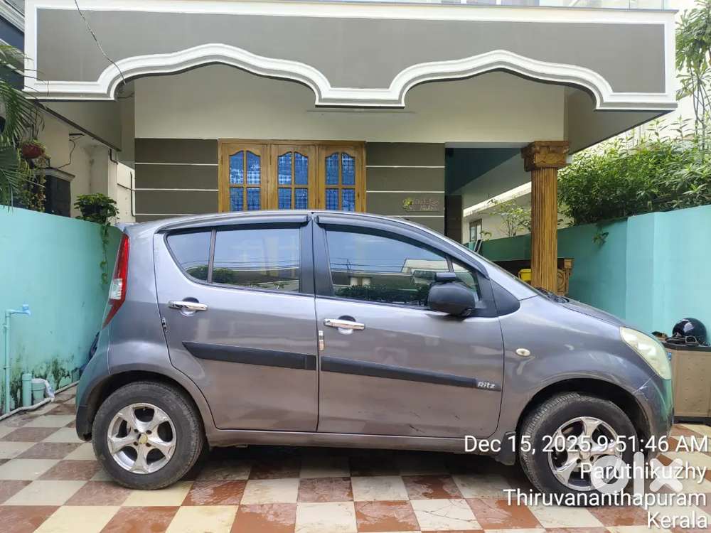 Good Condition Vihical
Family Use 
No Complaints 
Extra Fittings 32000