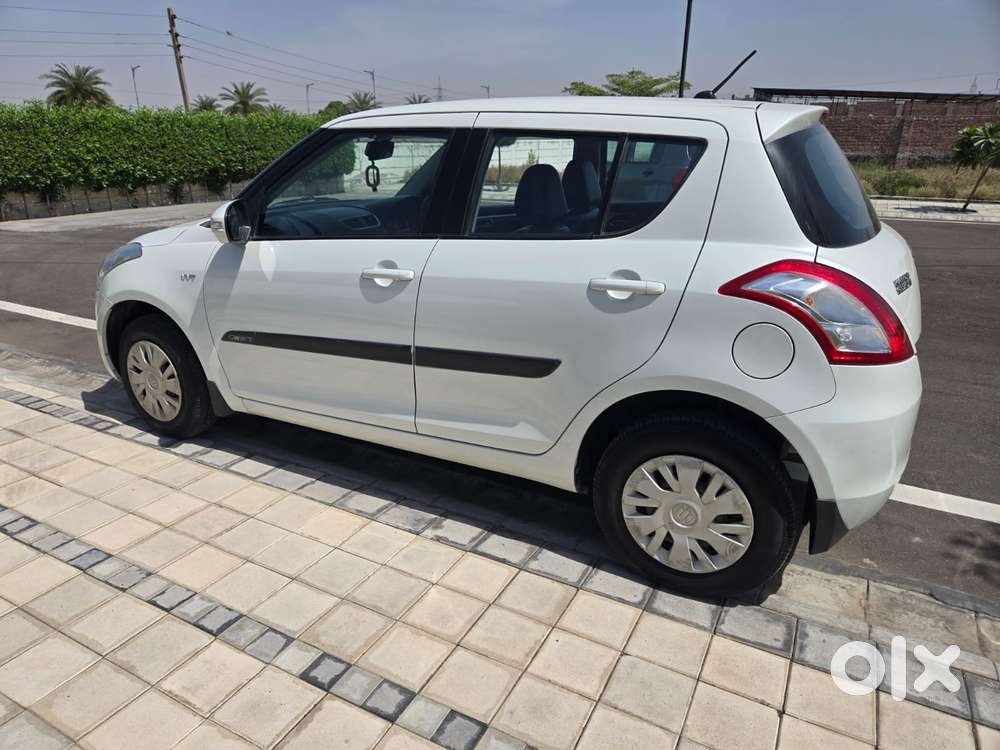Maruti Suzuki Swift Vxi 1.2 Abs Bs-iv, 2014, Petrol