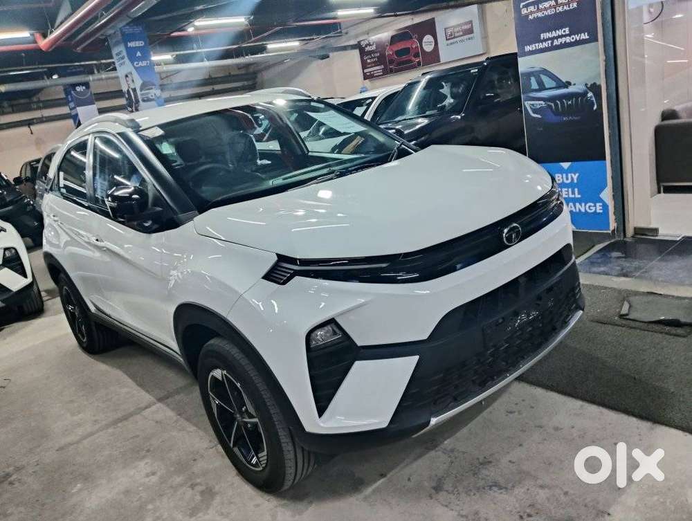Tata Nexon Creative Plus 1.2 Revotron Petrol 6 Mt, 2026, Petrol