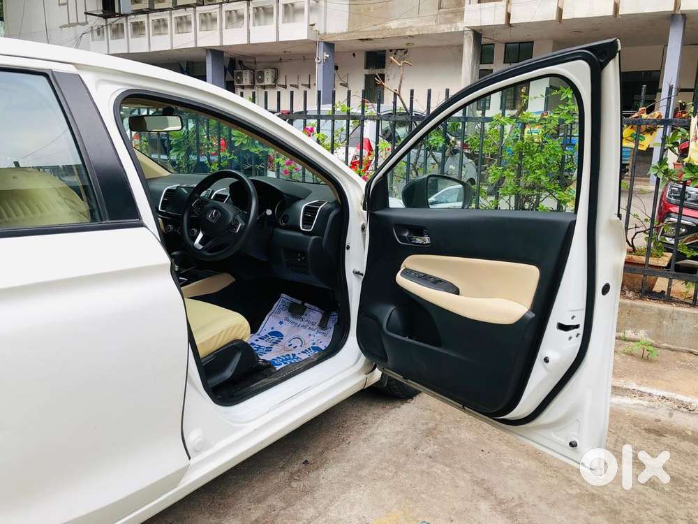 Honda City V At, 2021, Petrol