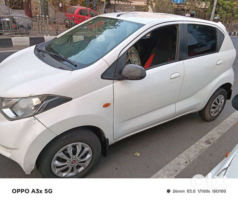 Datsun Redigo Sv 1.0, 2017, Petrol