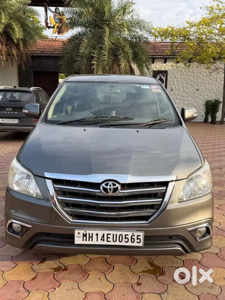 Toyota Innova 2.5 Zx 7 Str Bs-iv, 2015, Diesel