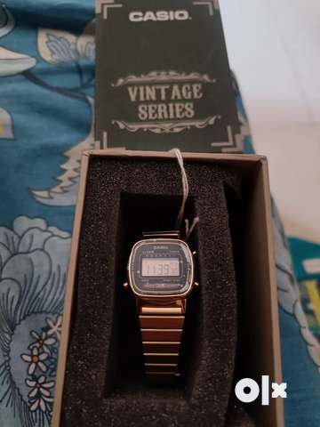 Casio Vintage watch Women 1765094637