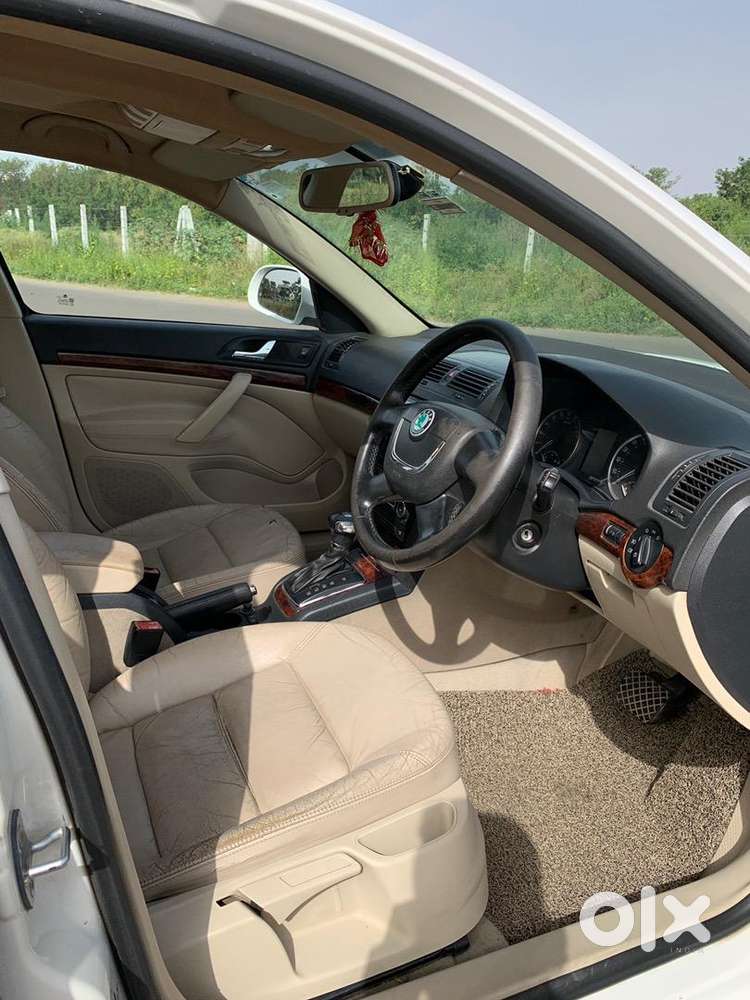Skoda Laura 2011