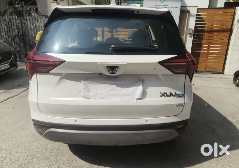 Mahindra Xuv700 2.0 Ax 5 Petrol Mt Str, 2024, Petrol
