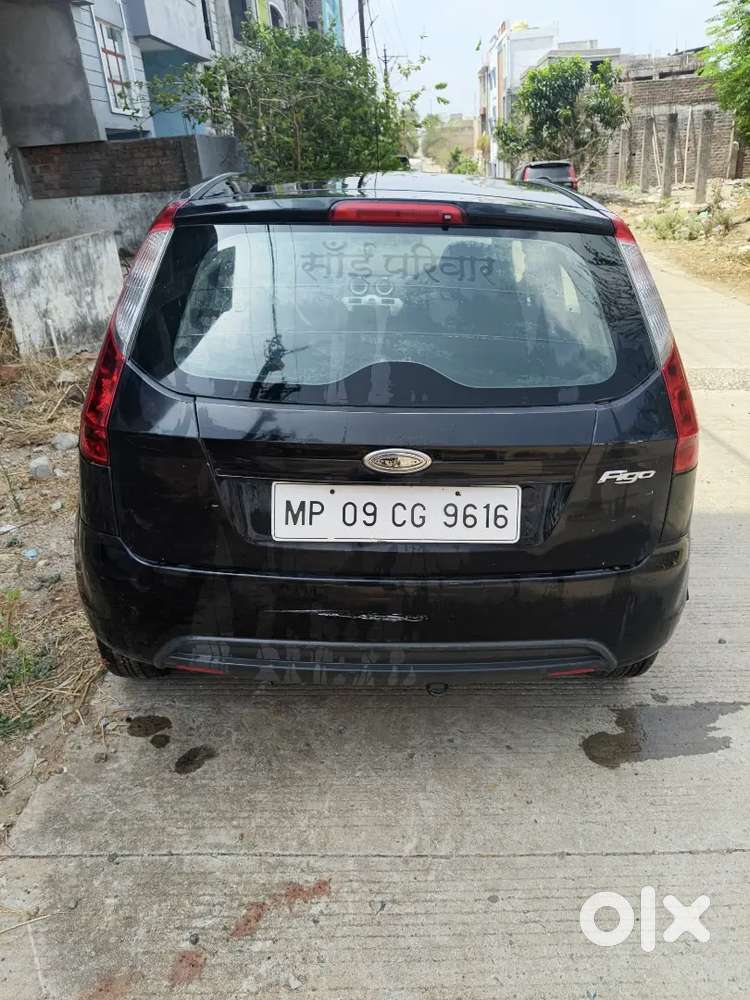 Well Maintained Ford Figo Petrol (top Variant) For Sale