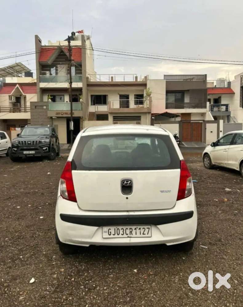 Hyundai I10 Petrol & Cng - 2010 Car