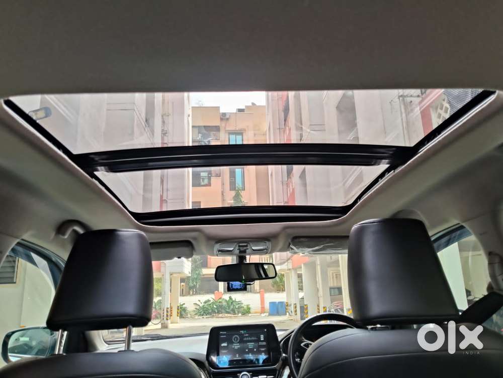 Maruti Suzuki Grand Vitara 1.5 Alpha Smart Hybrid At, 2023, Petrol