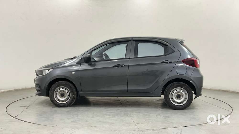 Tata Tiago Xe, 2024, Petrol