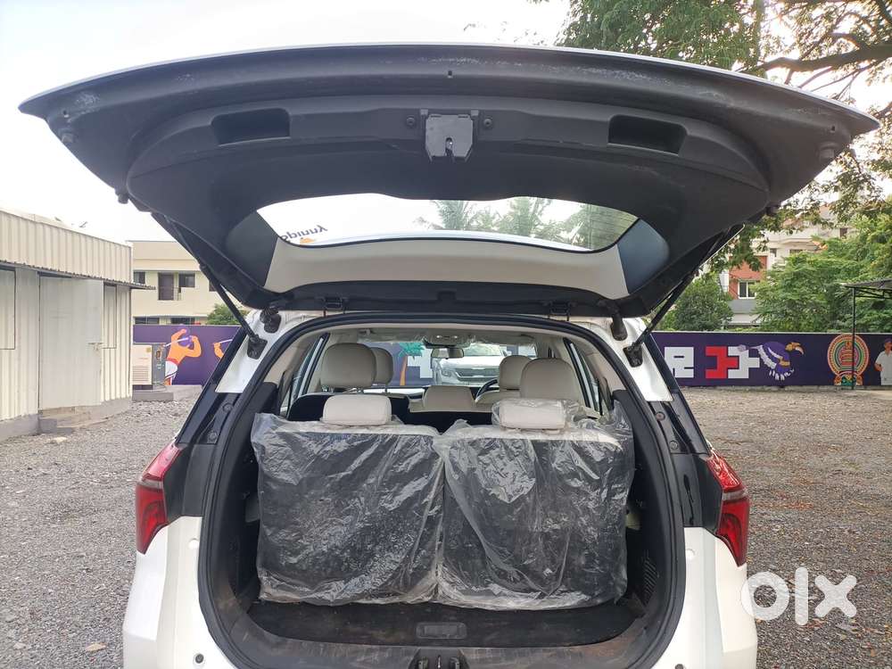 Mahindra Xuv700 2.0 Ax 7 Petrol At Str, 2021, Petrol