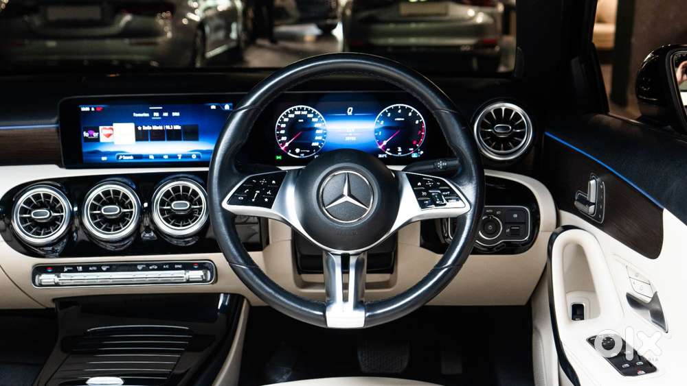 Mercedes-benz A-class Limousine 200, 2023, Petrol