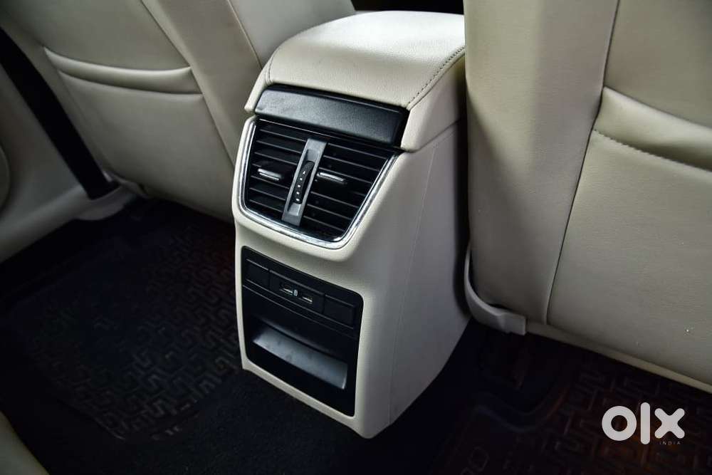 Skoda Octavia 1.8 Tsi At Style, 2019, Petrol