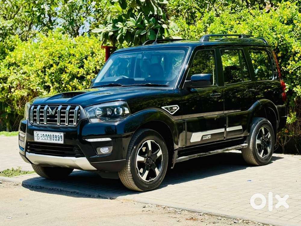 Mahindra Scorpio Classic 2.2 S 11 Mt 7 Str, 2023, Diesel