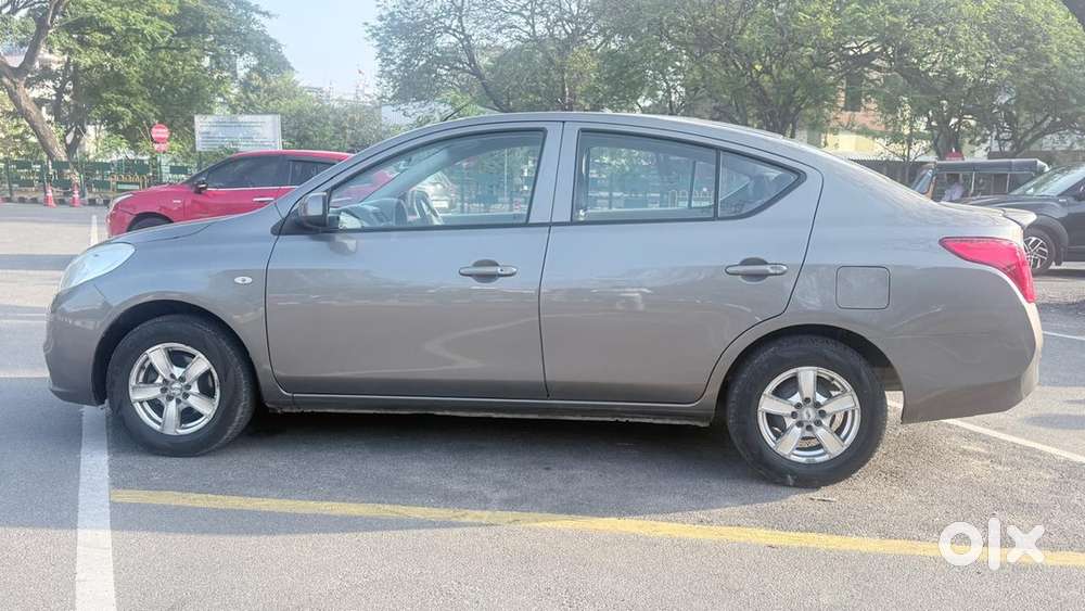 Nissan Sunny Petrol Automatic 2013
