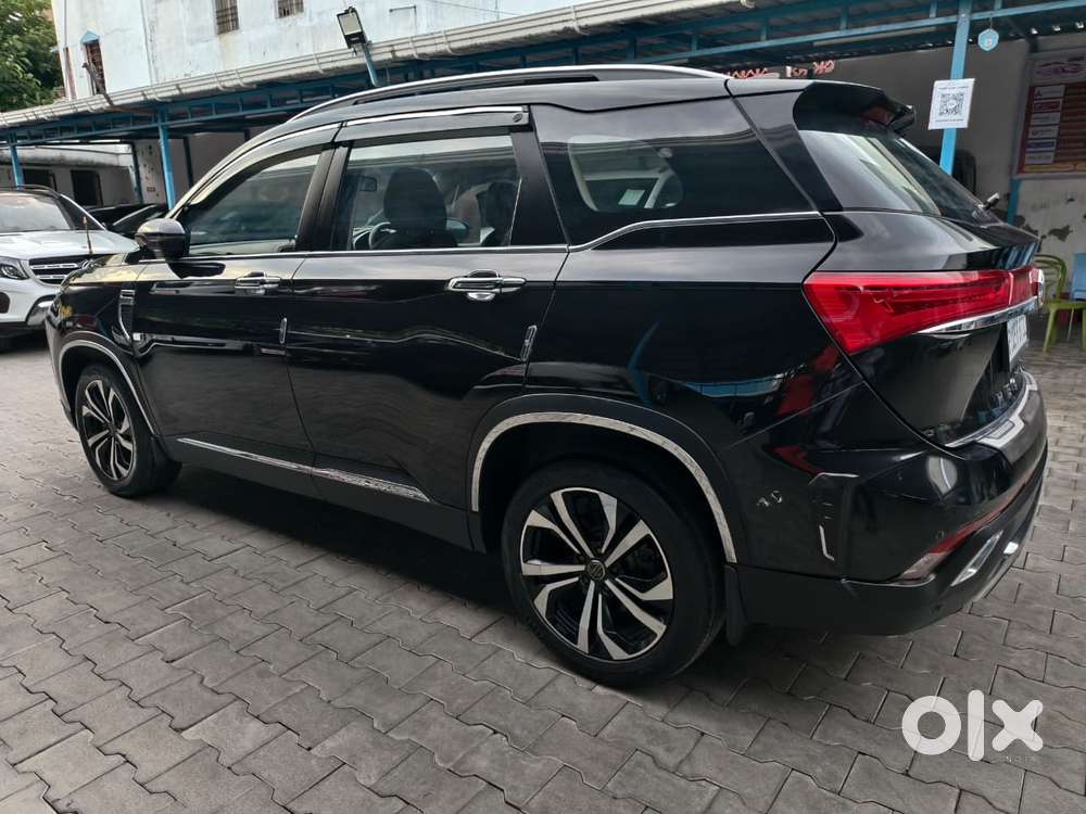 Mg Hector Plus Sharp Pro 1.5 Turbo Petrol 7 Str Dual Tone, 2023, Pet..