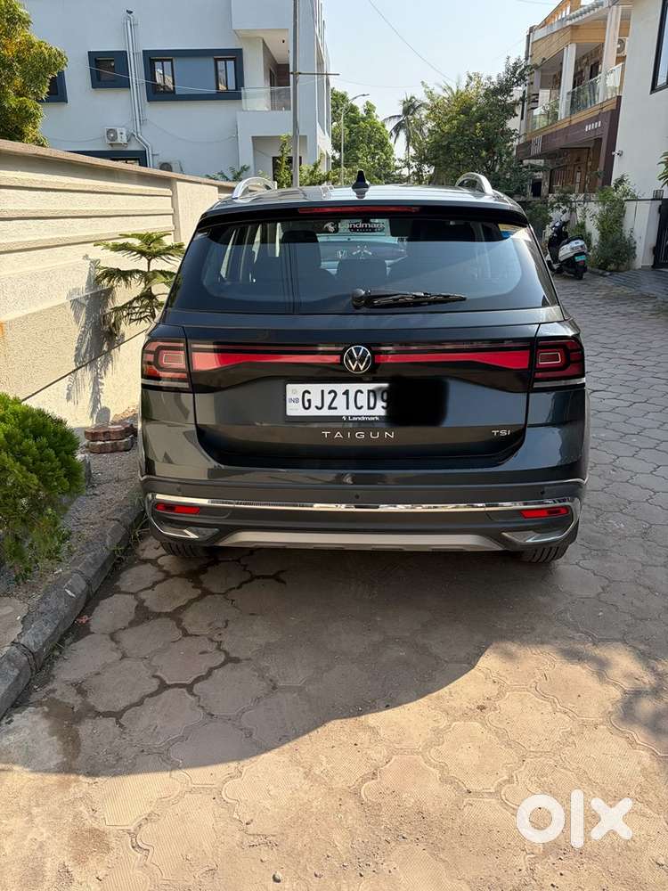 Volkswagen Taigun Petrol Automatic 2024