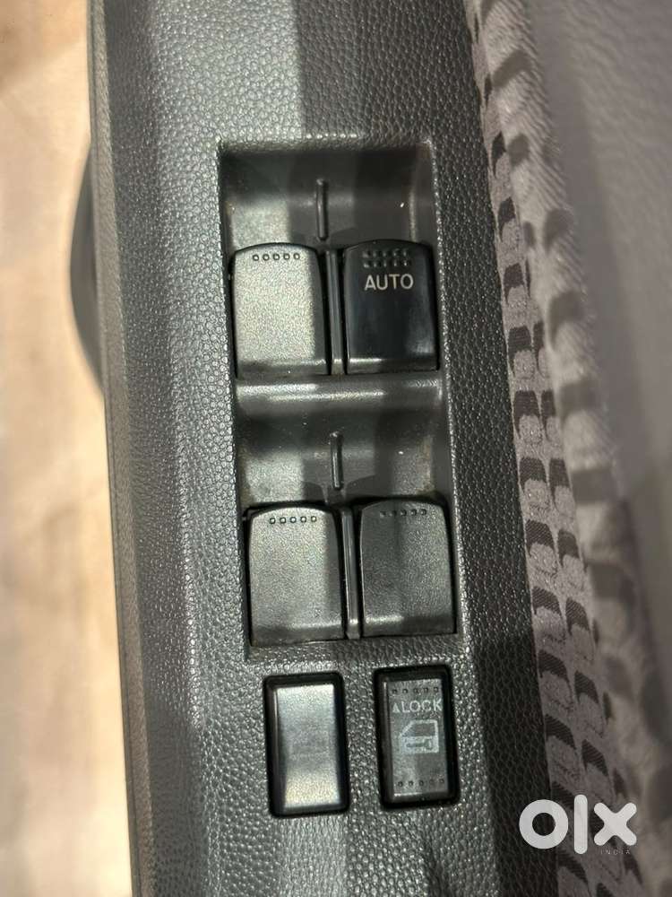 Maruti Suzuki Ritz Vxi, 2015, Petrol
