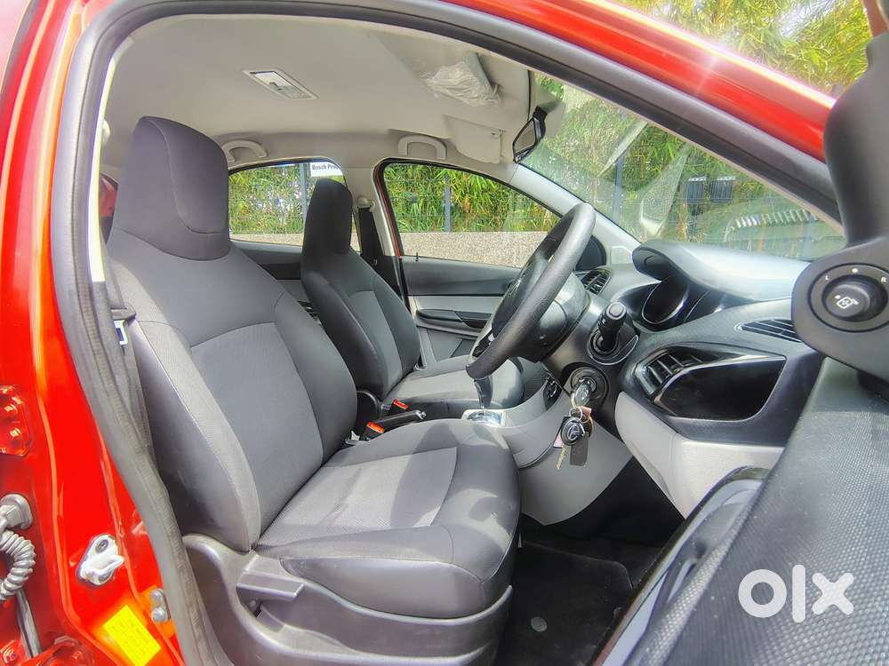 Tata Tiago 1.2 Revotron Xza, 2019, Petrol