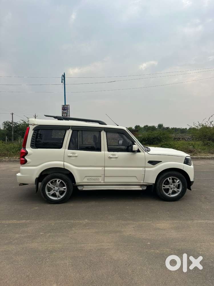 Mahindra Scorpio Diesel 2015