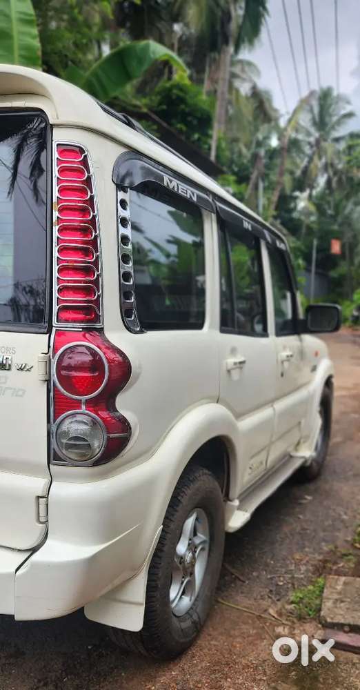 Mahindra Scorpio Classic 2010 Diesel Manual