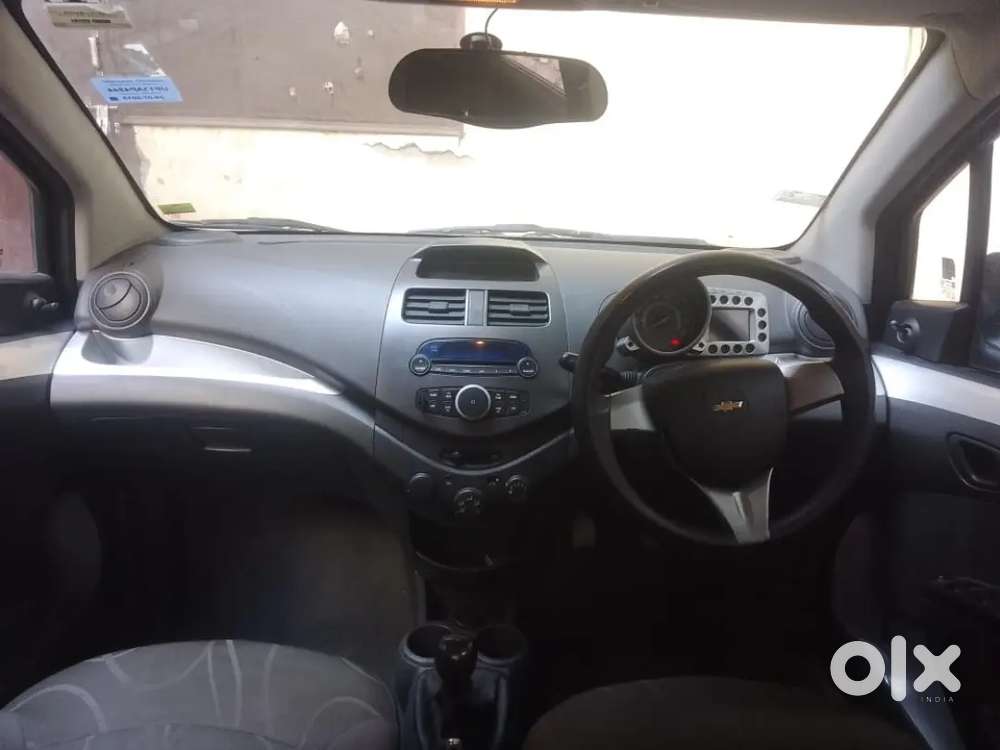 Chevrolet Beat Petrol 2015
