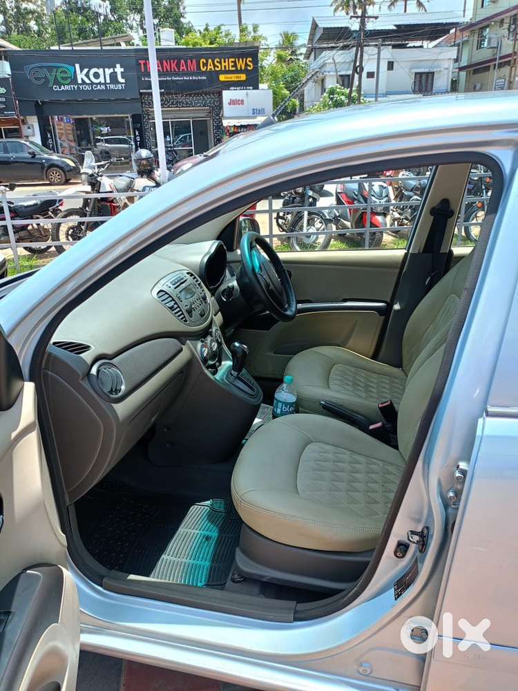 Hyundai I10 Sportz 2012 Automatic