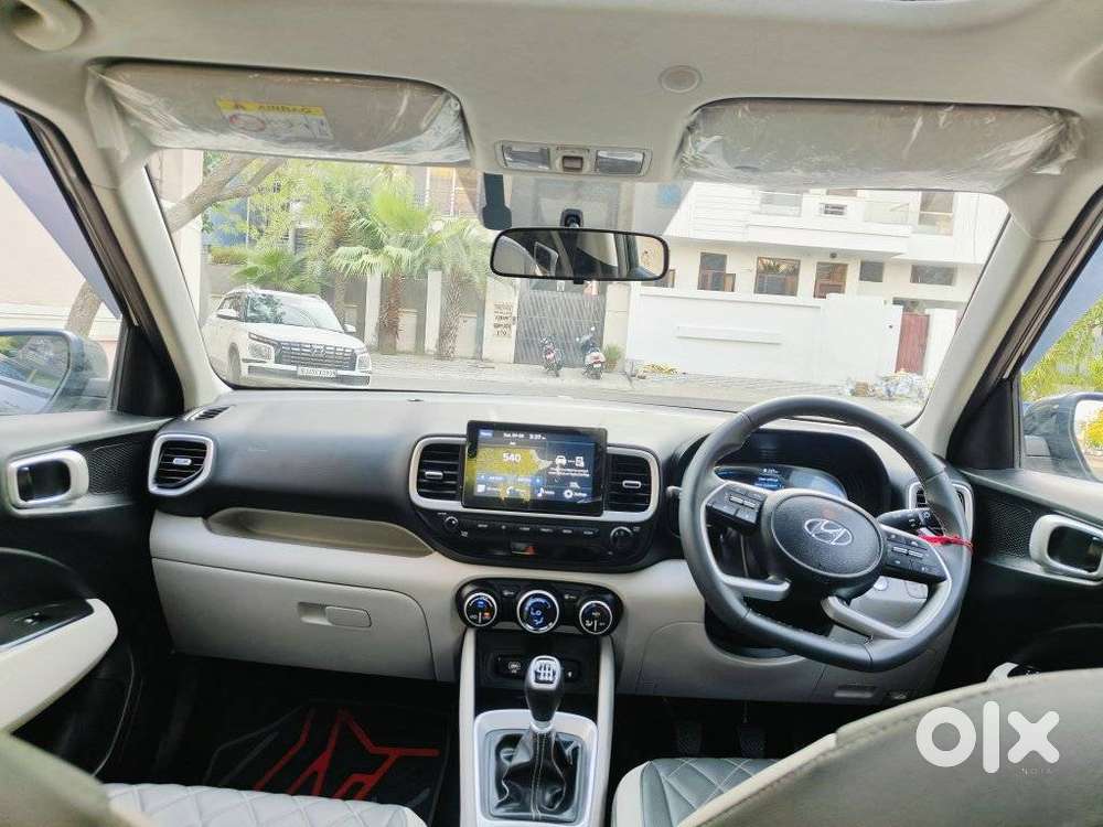 Hyundai Venue Sx Mt, 2025, Diesel