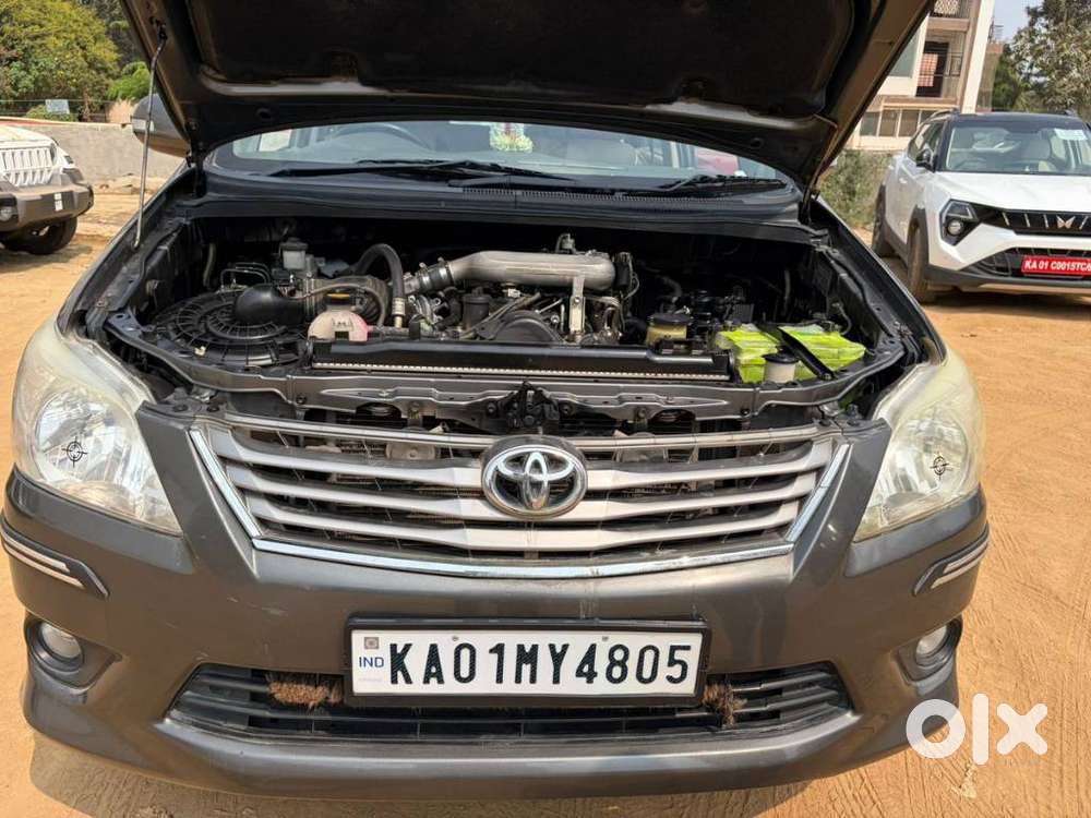 Toyota Innova 2.5 Z Diesel 7 Seater, 2012, Diesel