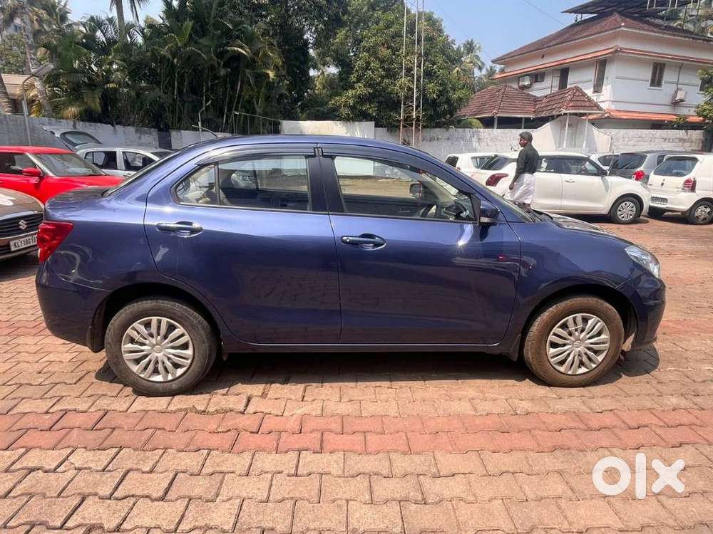 Maruti Suzuki Dzire 1.2 Vxi, 2022, Petrol