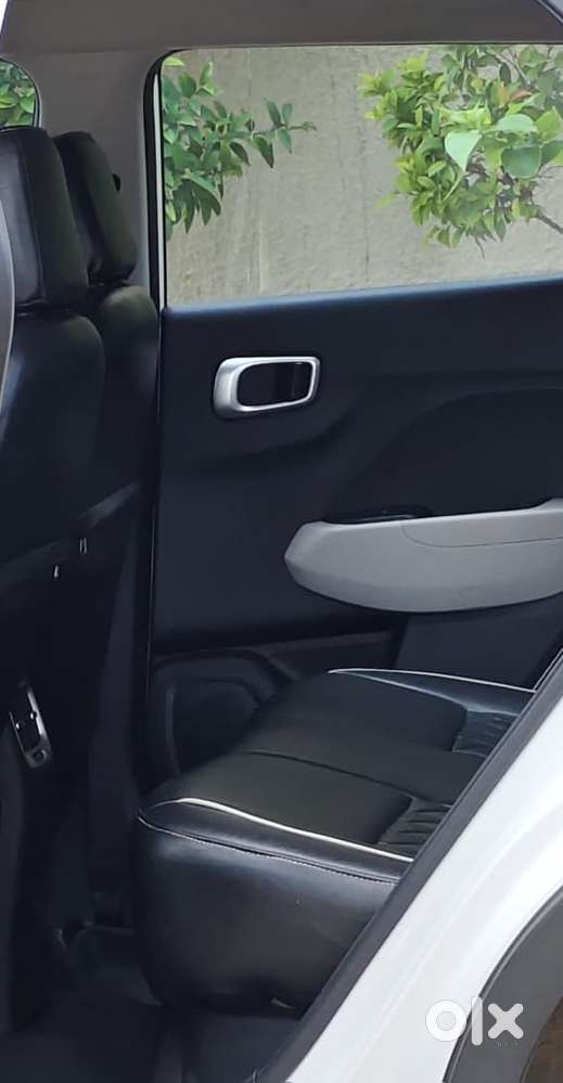 Hyundai Venue, 2025, Petrol