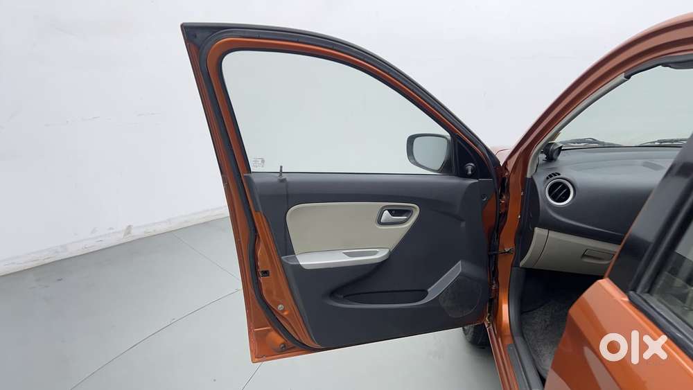 Maruti Suzuki Alto K10 1.0 Vxi Amt, 2015, Petrol