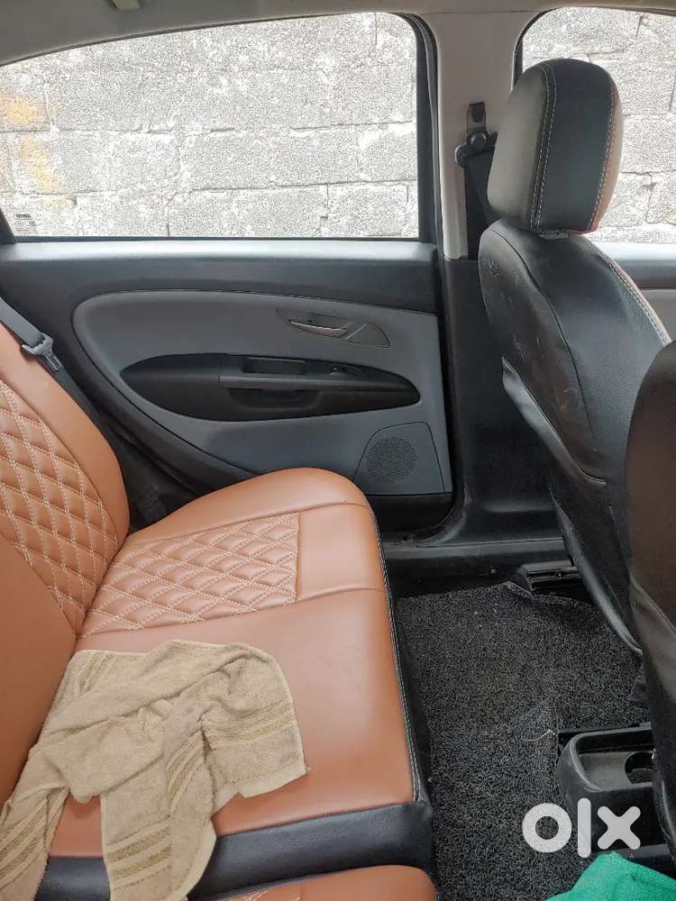 Fiat Grande Punto 2010 Petrol 66000 Km Driven