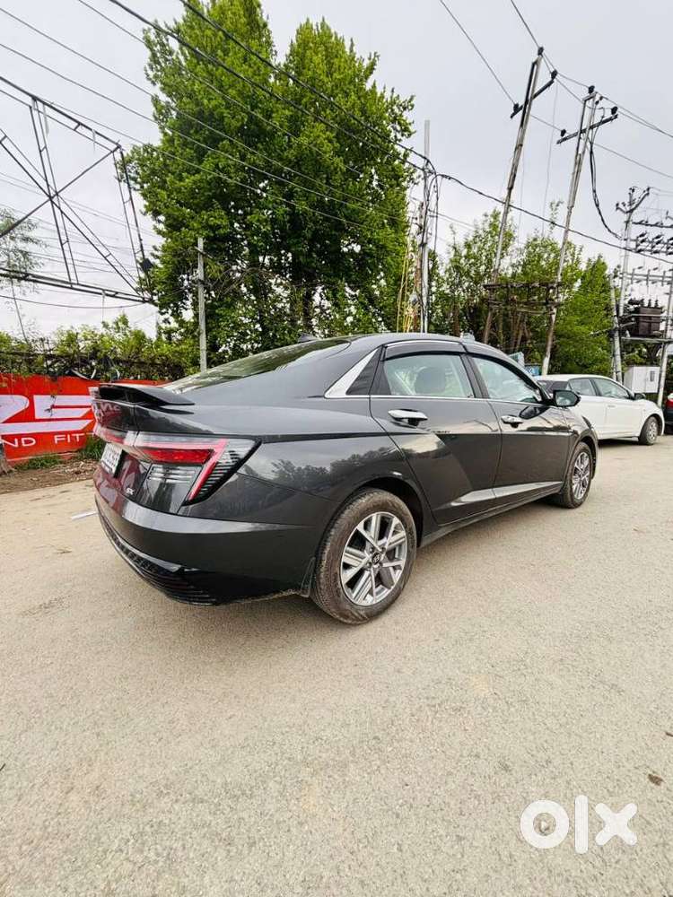 Hyundai Verna 1.5 Sx Ivt, 2025, Petrol