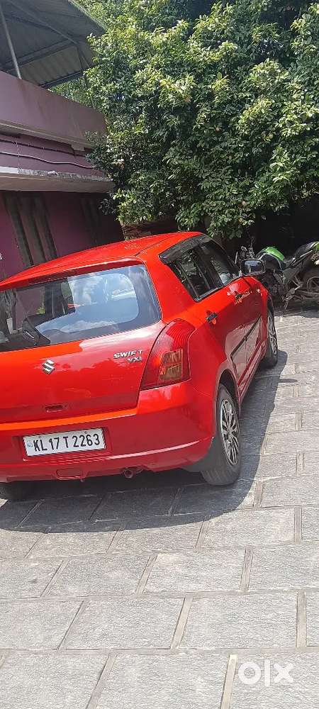 Maruti Suzuki Swift 2006 Petrol 98000 Km Driven