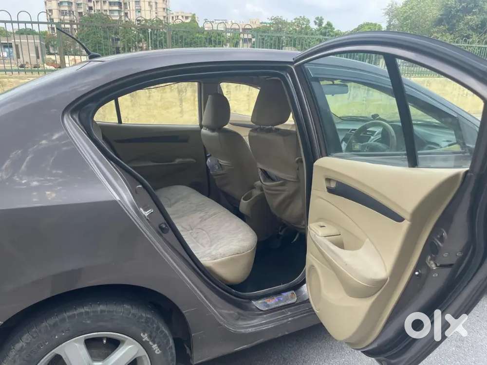 Honda City Petrol Mt 2012 Variant