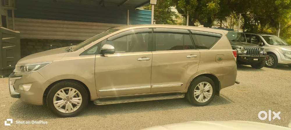 Toyota Innova Crysta 2018 Diesel 200000 Km Driven
