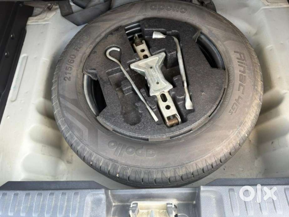 Maruti Suzuki Brezza 1.5 Zxi Smart Hybrid, 2021, Petrol