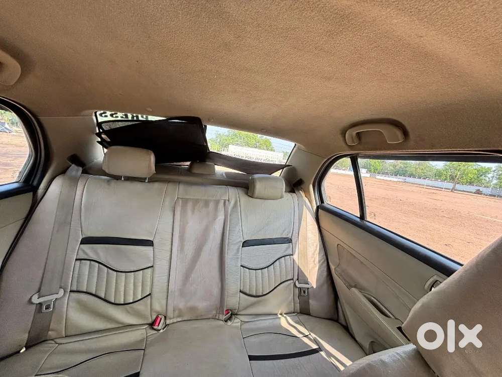 Maruti Suzuki Swift Dzire 2015 Diesel 88000 Km Driven