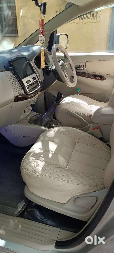Toyota Innova 2013 Diesel 200000 Km Driven