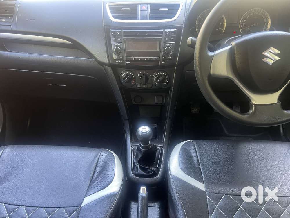 Maruti Suzuki Swift Vxi Optional, 2016, Petrol