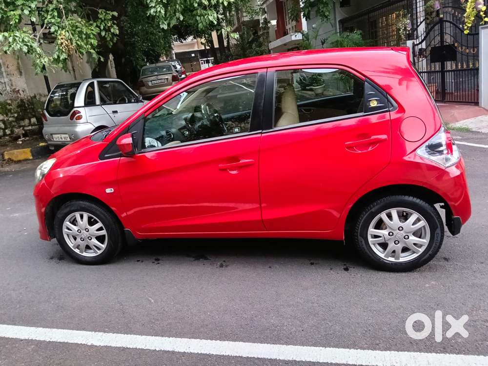 Honda Brio V Mt, 2012, Petrol