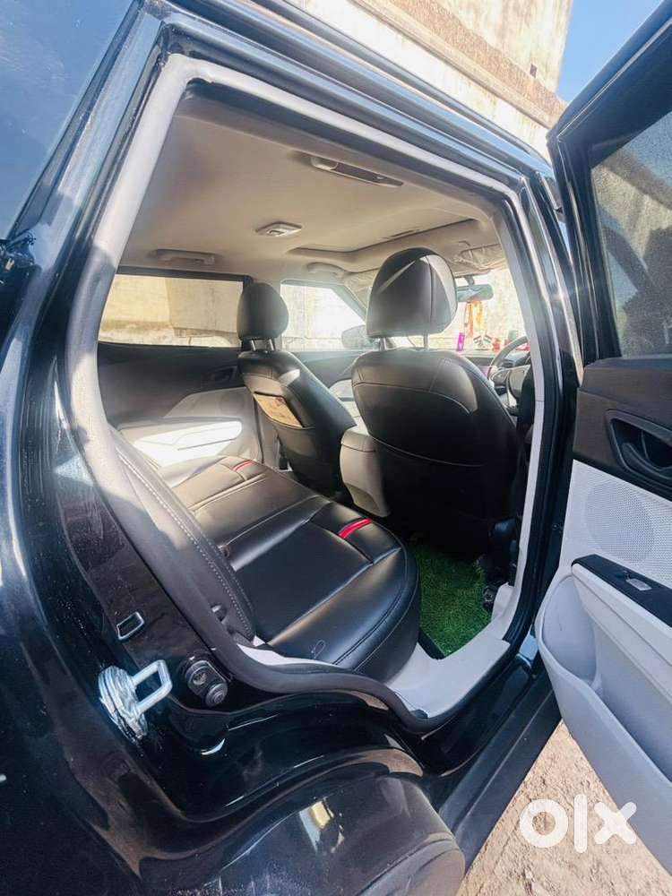 Mahindra Xuv300 2024