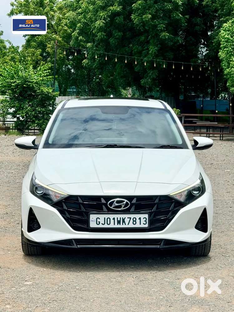 Hyundai I20 Asta (o) 1.2 Mt, 2023, Petrol
