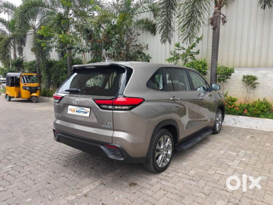 Toyota Innova Hycross 2.0 Zx (o) Hybrid 7 Str, 2024, Petrol