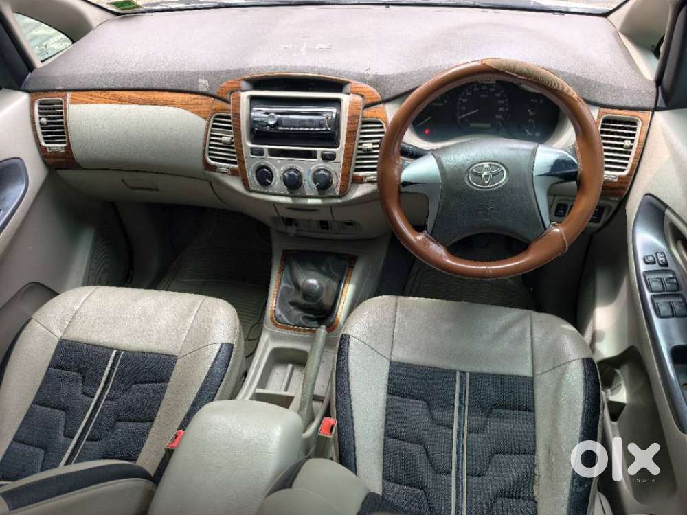 Toyota Innova 2.5 G (diesel) 8 Seater, 2012, Diesel