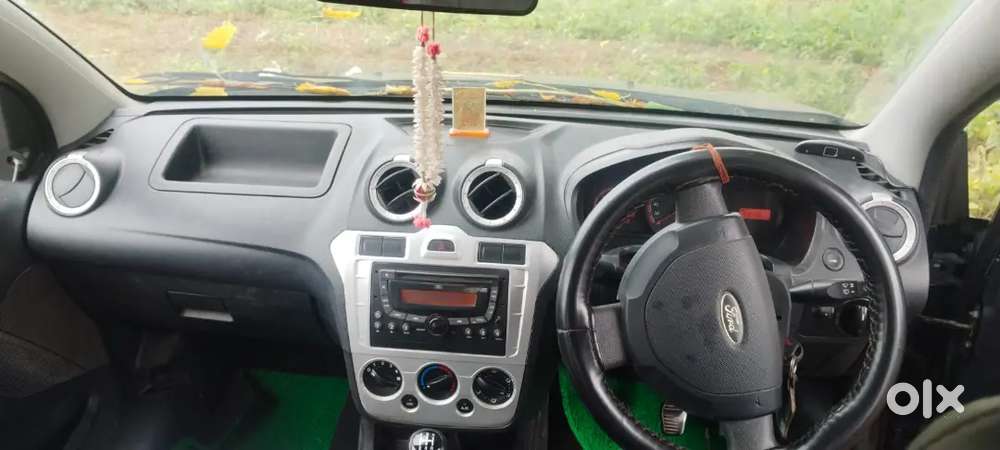 Ford Figo Petrol Exi 2012