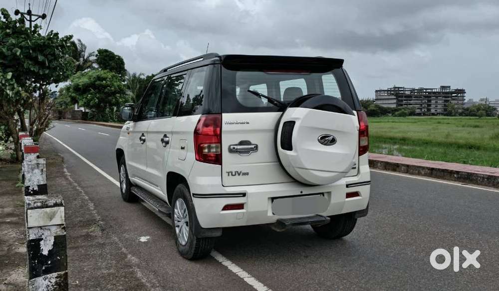 Mahindra Tuv 300 T8 Amt (automatic), 2016, Diesel