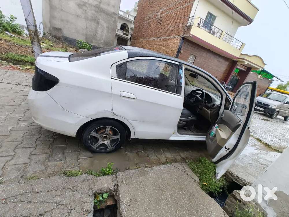 Chevrolet Sail U-va 1.3 2013