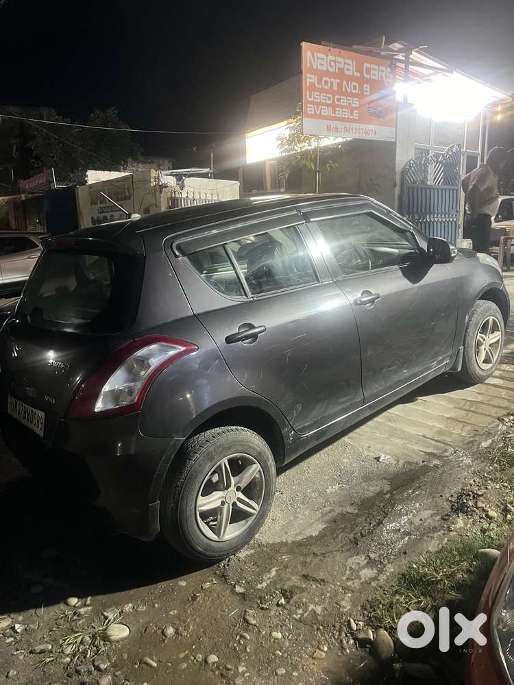 Maruti Suzuki Swift Vxi Optional, 2017, Petrol